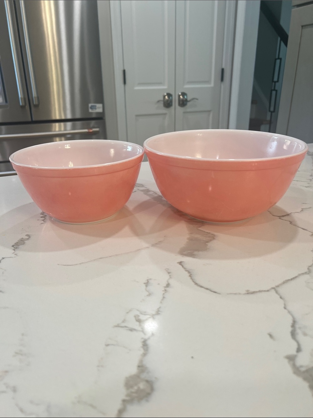 Vintage Pyrex Flamingo 🦩 Pink Nesting Mixing Bowls Set of 2 beautiful! 402&403